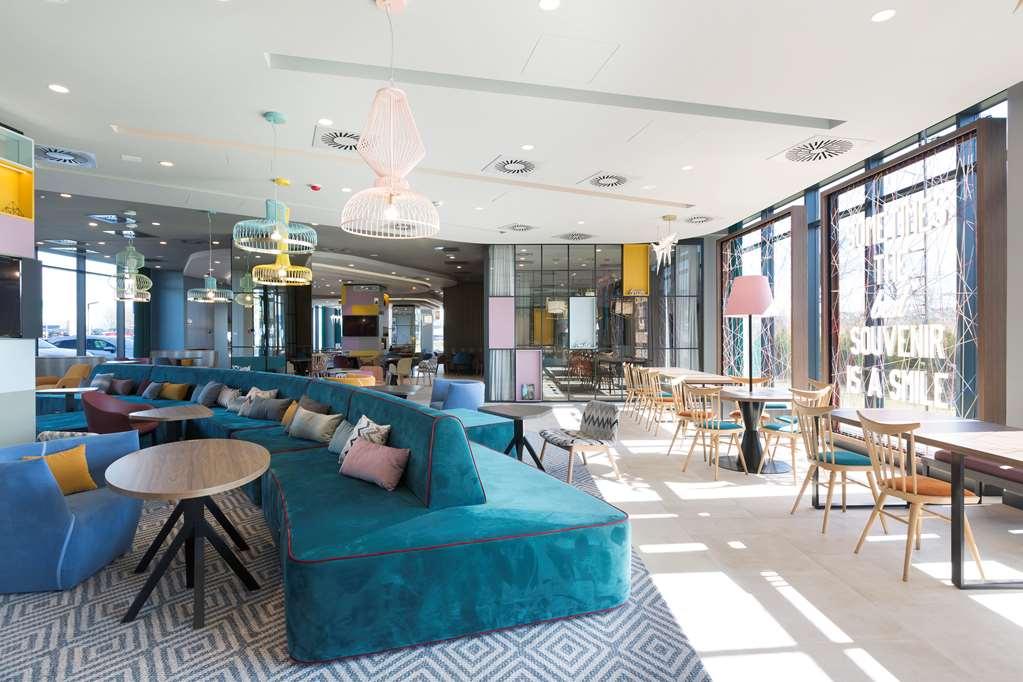 Hampton By Hilton Krakow Airport Hotel Balice Interior foto