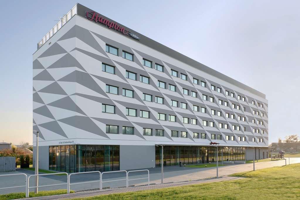 Hampton By Hilton Krakow Airport Hotel Balice Exterior foto